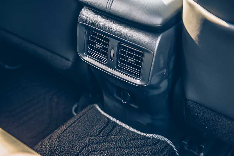 RAV4一直以來都是平價SUV的代名詞，不過CR-V同樣不是省油的燈。