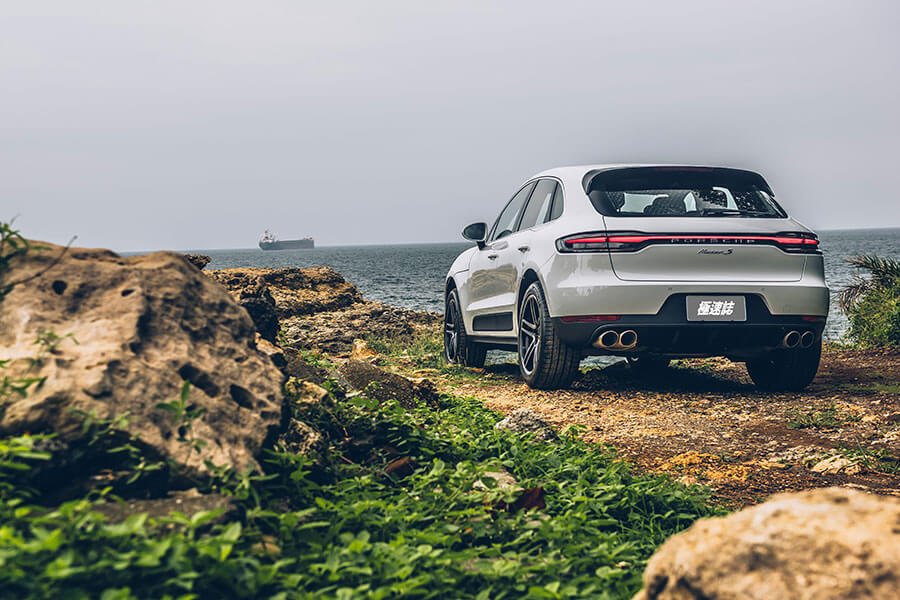 Macan有點像煮咖哩,剛起鍋味道鮮嗆,再燉煮一番後更顯濃郁深沉。