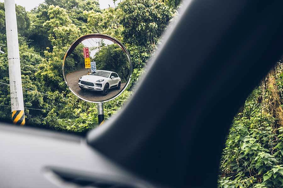 Macan有點像煮咖哩,剛起鍋味道鮮嗆,再燉煮一番後更顯濃郁深沉。