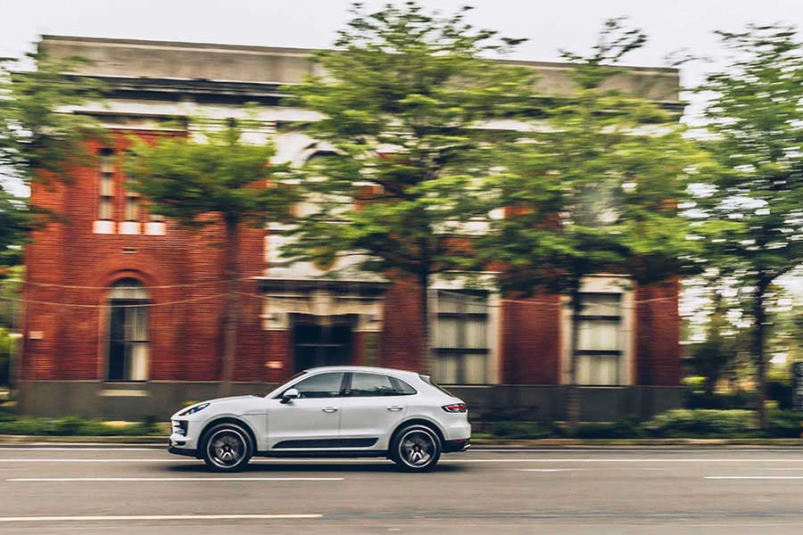 Macan有點像煮咖哩,剛起鍋味道鮮嗆,再燉煮一番後更顯濃郁深沉。