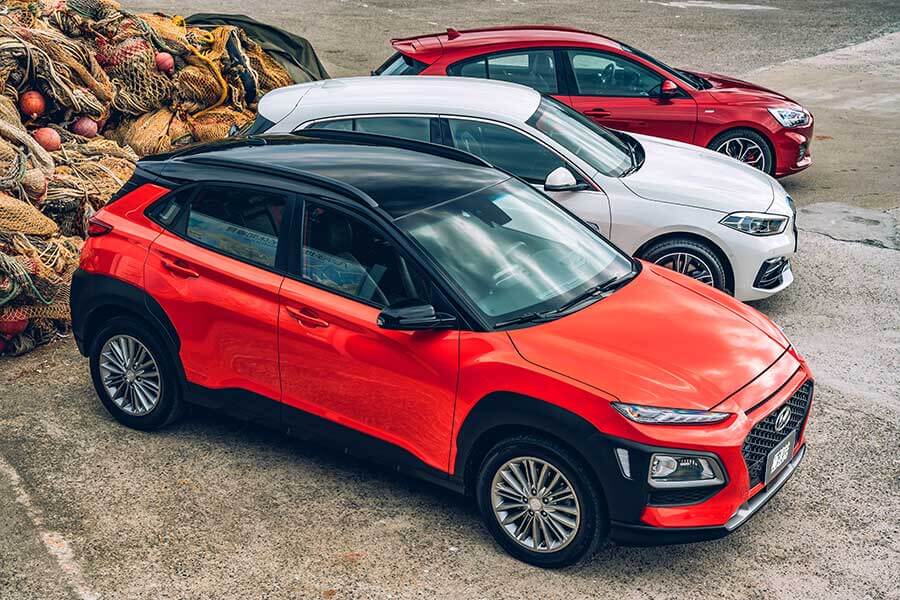 換上獨立懸吊的Ford Focus ST-Line Lommel，加上褪去M Performence光環的BMW 118i，以及少了鋼鐵人裝掩護的Hyundai Kona，一場只限定小排量引擎車款參加的激鬥正式火熱開打！