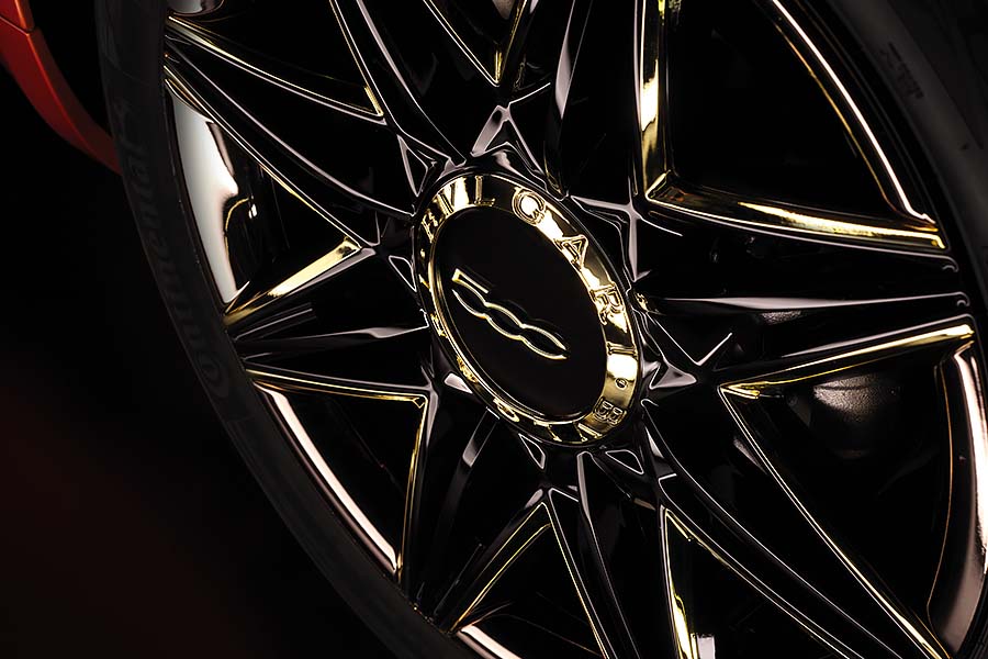 500BVLGARI-5 飛雅特和寶格麗合作推出世上僅此一部的Fiat 500 Bvlgari