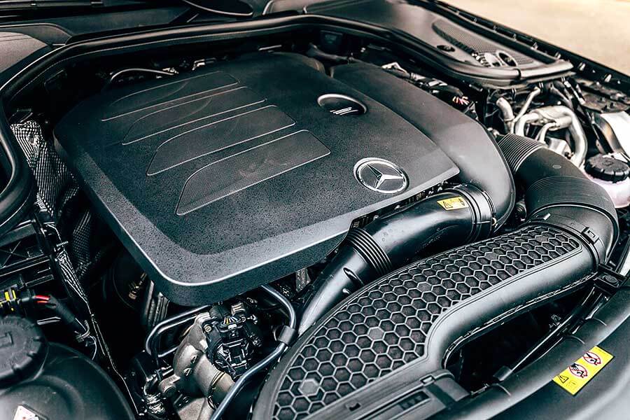 從耀眼新星轉型為角色球員，但Mercedes-Benz CLS依舊是三芒星家族不可或缺的一員。