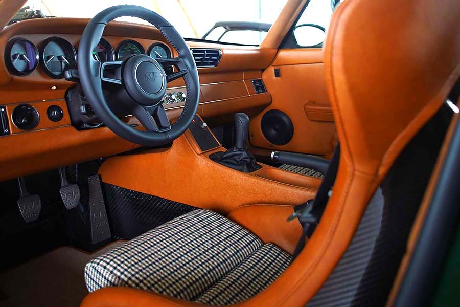 2018年日內瓦車展發表後,全新RUF SCR首次對外公開量產版規格。