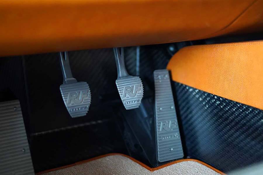 2018年日內瓦車展發表後,全新RUF SCR首次對外公開量產版規格。