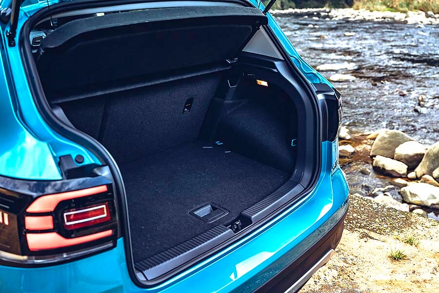 國產進口新舊三款跨界休旅Volkswagen T-Cross vs. Mazda CX-30 vs. Honda HR-V