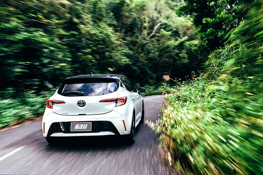 補上國內消費者期待的全速域ACC和LTA車道維持輔助，2020年式Toyota Auris新裝到位再出發！