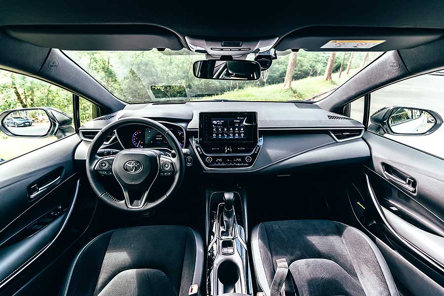 補上國內消費者期待的全速域ACC和LTA車道維持輔助，2020年式Toyota Auris新裝到位再出發！