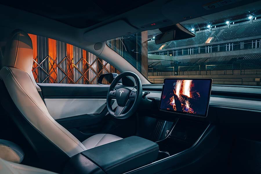 TG 24 Hours Mercedes-AMG A 45 S 4MATIC+ vs. Tesla Model 3 Performance