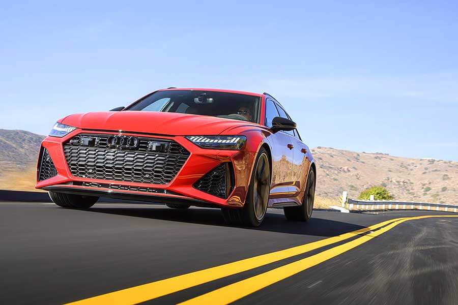 高性能、實用性和冬夏運動共冶一爐,Audi RS6 Avant就是有本事一天之內全部辦妥。