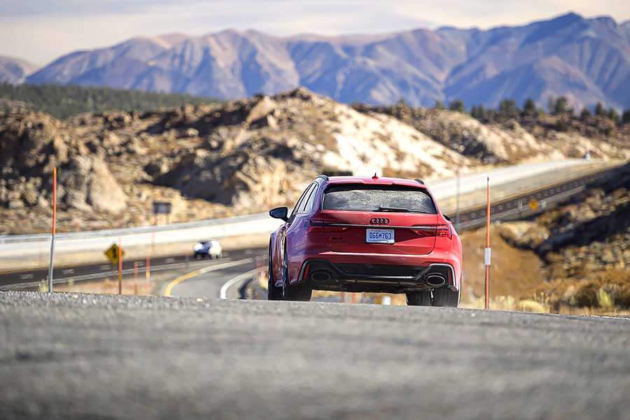 高性能、實用性和冬夏運動共冶一爐,Audi RS6 Avant就是有本事一天之內全部辦妥。