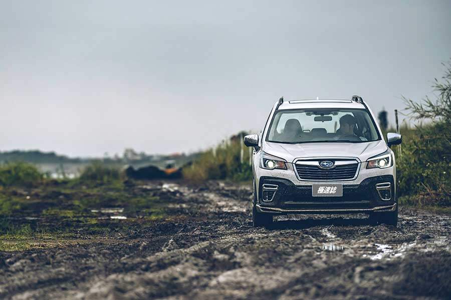 結合Subaru Forester GT Edition和Subaru XV GT Edition兩部休旅車，TG這回記畫了一場六芒星GT之旅。