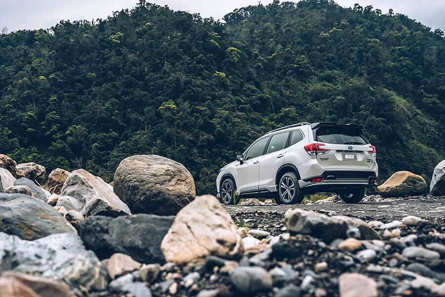 結合Subaru Forester GT Edition和Subaru XV GT Edition兩部休旅車，TG這回記畫了一場六芒星GT之旅。