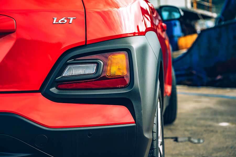 換上獨立懸吊的Ford Focus ST-Line Lommel，加上褪去M Performence光環的BMW 118i，以及少了鋼鐵人裝掩護的Hyundai Kona，一場只限定小排量引擎車款參加的激鬥正式火熱開打！