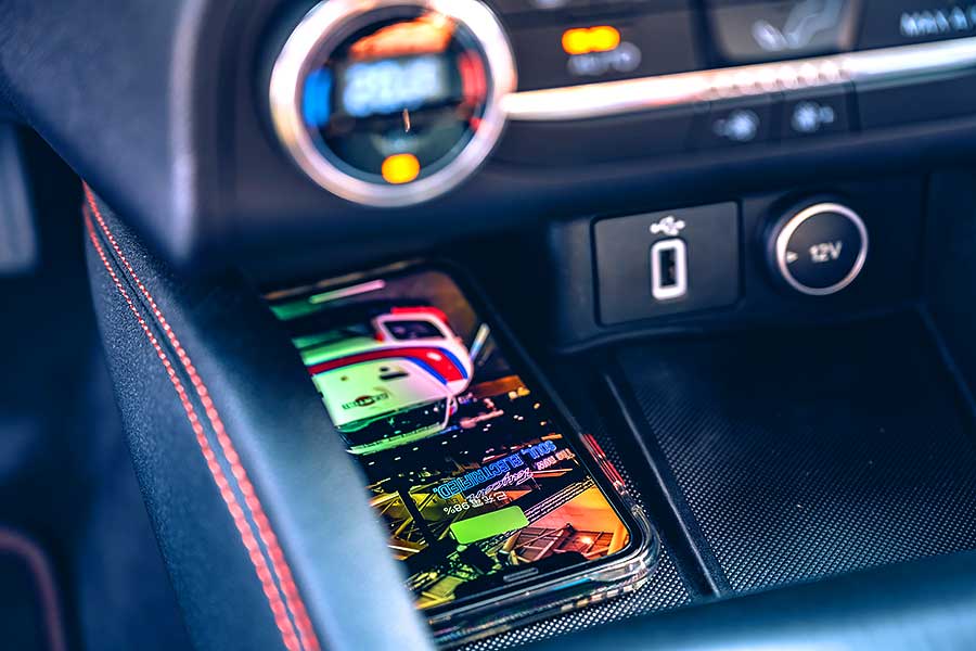 換上獨立懸吊的Ford Focus ST-Line Lommel，加上褪去M Performence光環的BMW 118i，以及少了鋼鐵人裝掩護的Hyundai Kona，一場只限定小排量引擎車款參加的激鬥正式火熱開打！