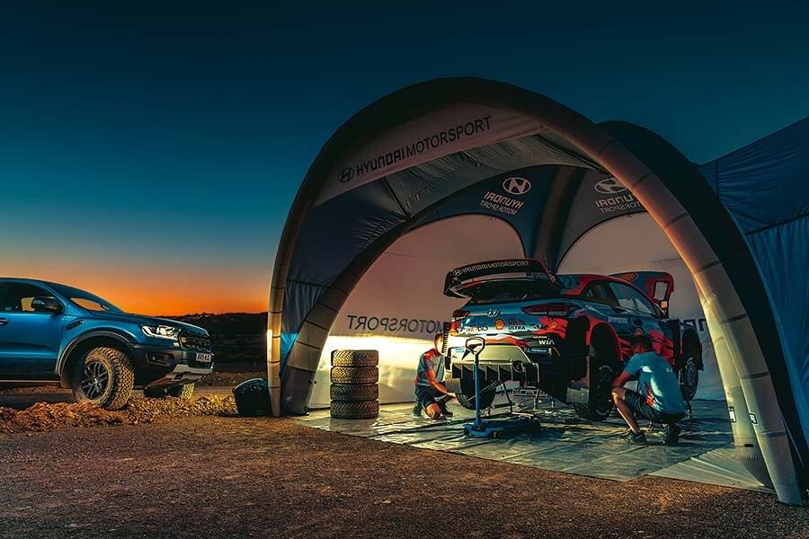 TG 24 Hours Hyundai i20 WRC vs. Ford Ranger Raptor