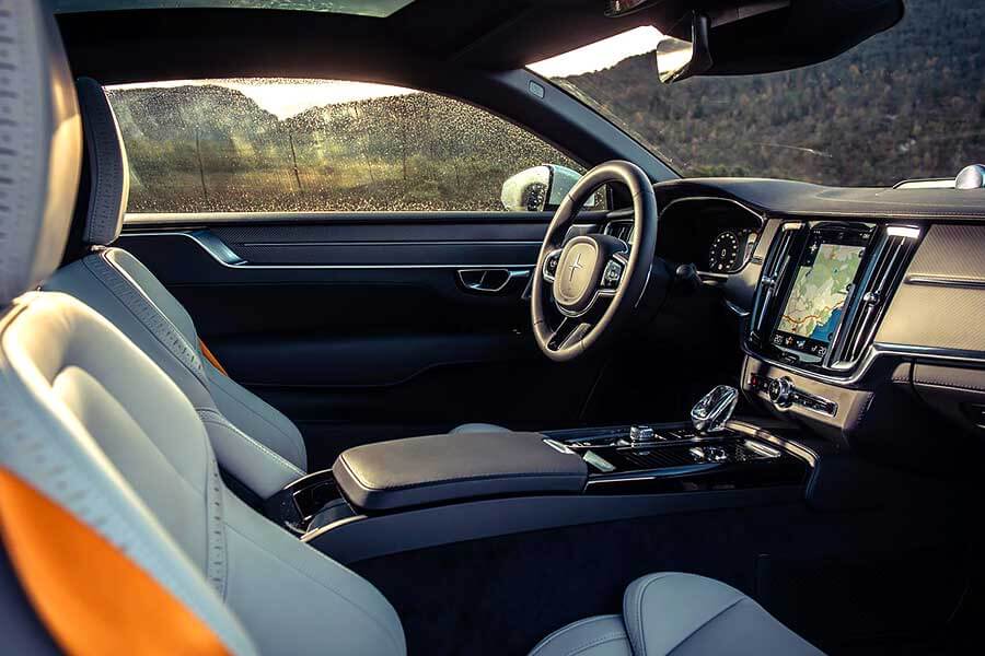 Bentley Continental、McLaren GT與Polestar 1,從尼斯鬥到上山。