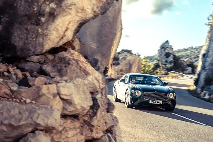 Bentley Continental、McLaren GT與Polestar 1,從尼斯鬥到上山。