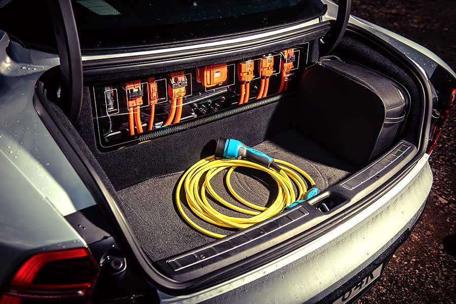 Bentley Continental、McLaren GT與Polestar 1,從尼斯鬥到上山。