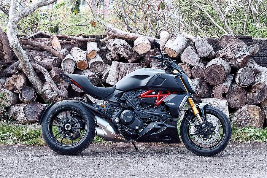 Ducati Diavel 1260 S就像降世的路西法,引誘著我們內心最深處的慾望及激情一觸即發。