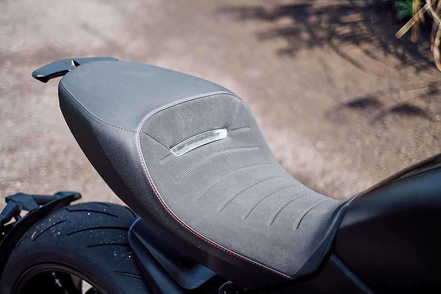 Ducati Diavel 1260 S就像降世的路西法,引誘著我們內心最深處的慾望及激情一觸即發。
