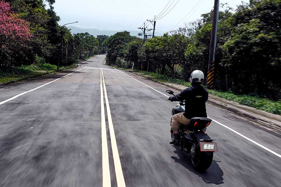 Ducati Diavel 1260 S就像降世的路西法,引誘著我們內心最深處的慾望及激情一觸即發。