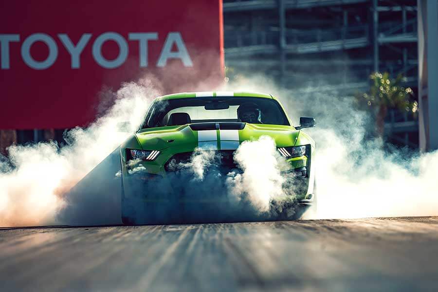 汽油引擎正受到電動車趕盡殺絕的威脅,所以福特用Shelby本人也會引以為傲的750hp不文手勢回敬對方。