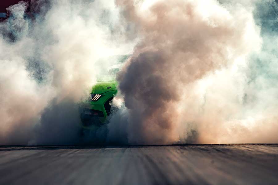 汽油引擎正受到電動車趕盡殺絕的威脅,所以福特用Shelby本人也會引以為傲的750hp不文手勢回敬對方。