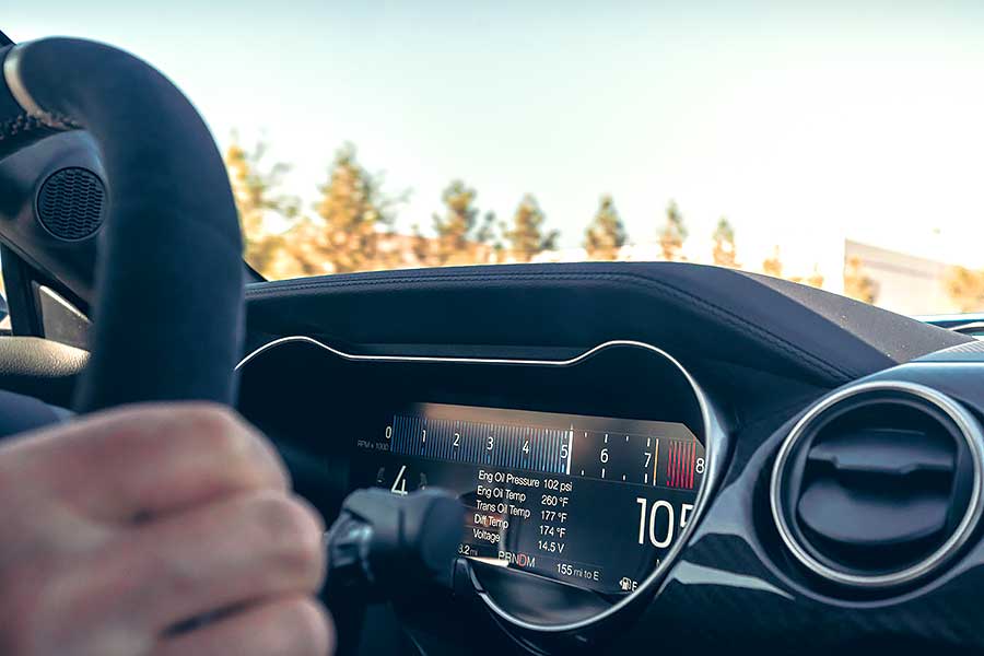 汽油引擎正受到電動車趕盡殺絕的威脅,所以福特用Shelby本人也會引以為傲的750hp不文手勢回敬對方。