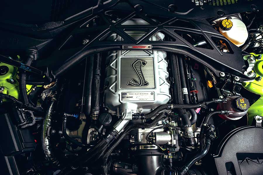 汽油引擎正受到電動車趕盡殺絕的威脅，所以福特用Shelby本人也會引以為傲的750hp不文手勢回敬對方。