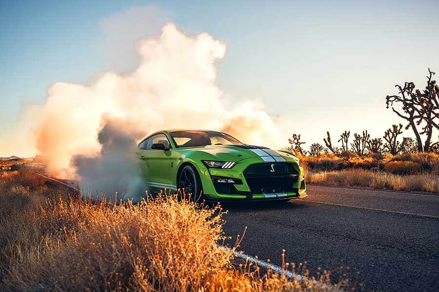 汽油引擎正受到電動車趕盡殺絕的威脅,所以福特用Shelby本人也會引以為傲的750hp不文手勢回敬對方。