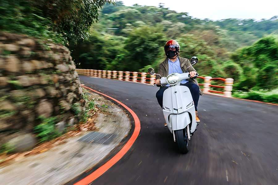 saluto-24 初遇Saluto就像品嚐一杯三合一即溶咖啡,待一段時間後卻迸發出了義式濃縮特有的甘醇韻味。