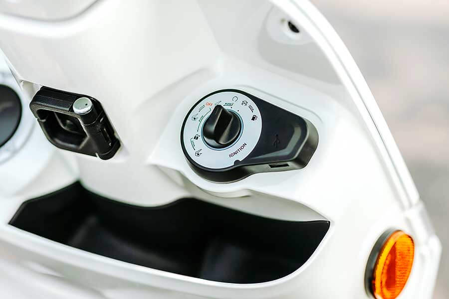 saluto-9 初遇Saluto就像品嚐一杯三合一即溶咖啡,待一段時間後卻迸發出了義式濃縮特有的甘醇韻味。