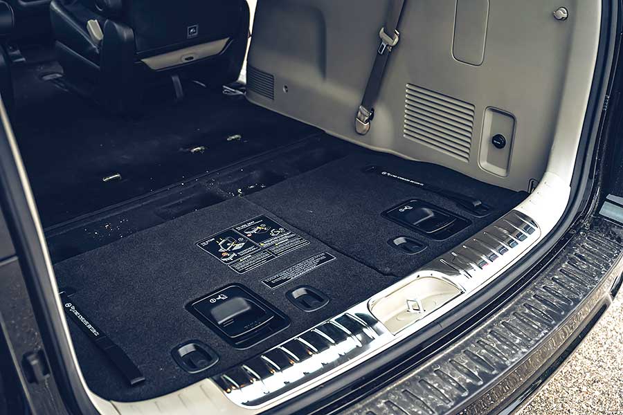 告別寒冷的冬天，現在TG開著BMW X5、Volvo V90 Cross Country和Kia Grand Carnival三輛大車帶大家走走健康行程。