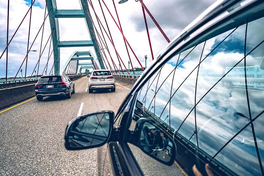 告別寒冷的冬天，現在TG開著BMW X5、Volvo V90 Cross Country和Kia Grand Carnival三輛大車帶大家走走健康行程。