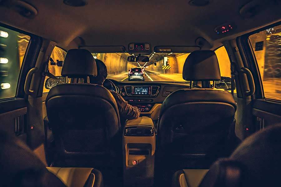 告別寒冷的冬天，現在TG開著BMW X5、Volvo V90 Cross Country和Kia Grand Carnival三輛大車帶大家走走健康行程。