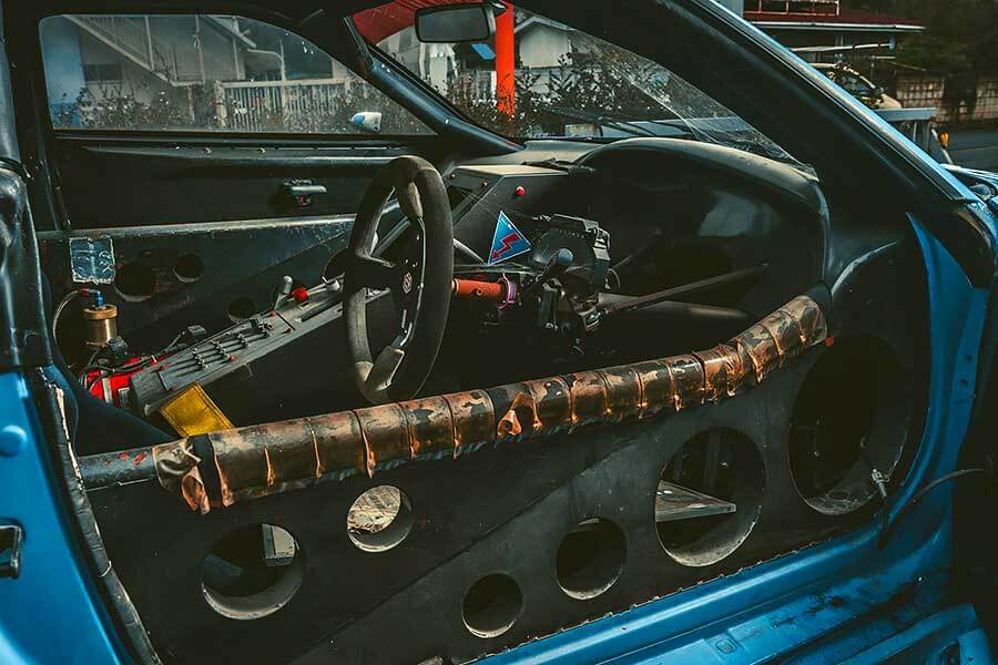 深深一鞠躬,我們在日本某個角落找到傳奇真織的安息地。