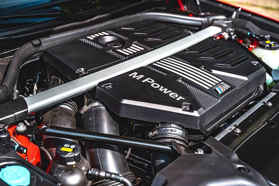 不管怎麼看，人們都會覺得它就是休旅車，但開過就知道，BMW X4 M Competition其實是腿長了點的跑房車。