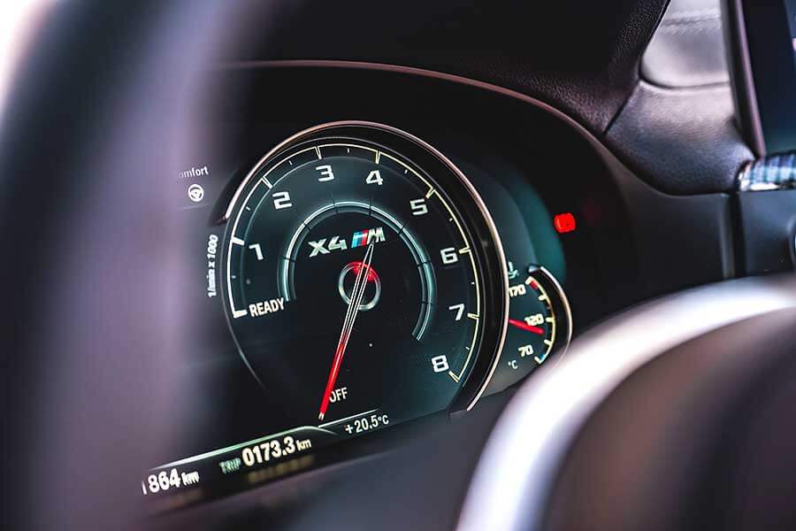 不管怎麼看，人們都會覺得它就是休旅車，但開過就知道，BMW X4 M Competition其實是腿長了點的跑房車。