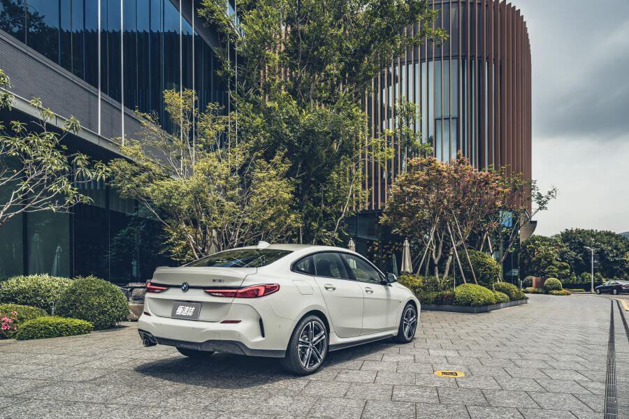 BMW 218i M Sport (2)