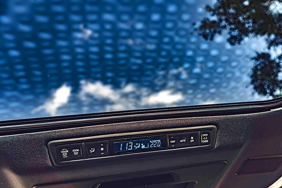 有一說，司機是老闆們最親近的部屬，那麼提供他們一個安全的工作環境Toyota Alphard也是保障自己的安全。