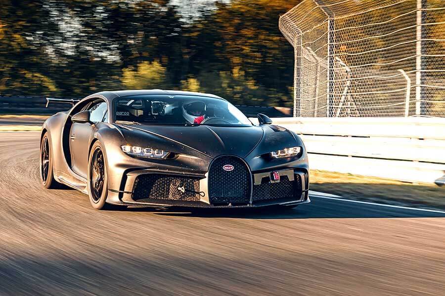 chironpursport-2 在家悶了許久,最好的解悶方式就是開著Bugatti Chiron Pur Sport使盡全力衝一回。
