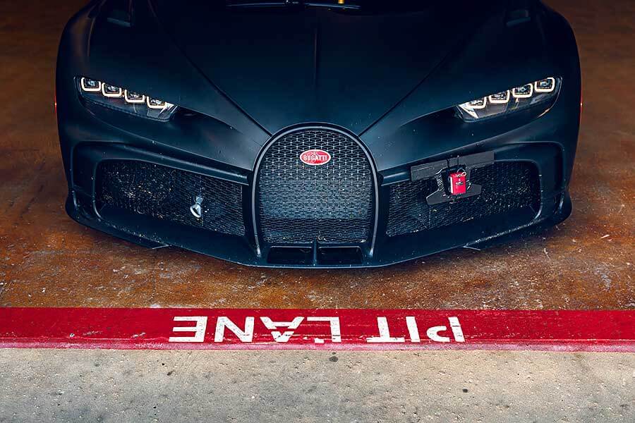chironpursport-5 在家悶了許久,最好的解悶方式就是開著Bugatti Chiron Pur Sport使盡全力衝一回。