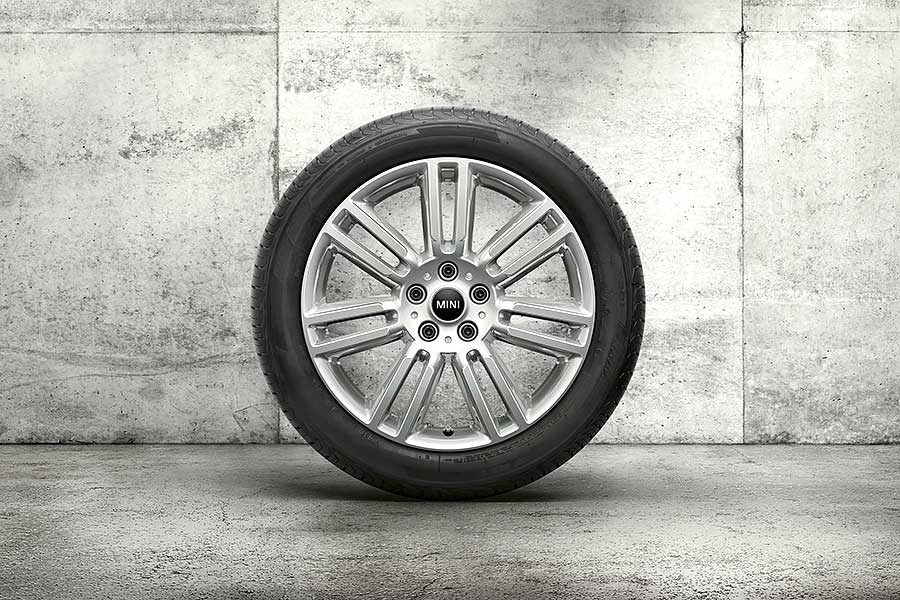 countryman-21 土裡土氣的鄉巴佬?人家Countryman早就晉身時尚科技新貴了!