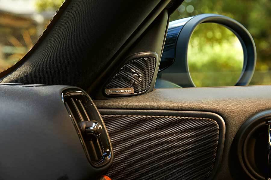 countryman-27 土裡土氣的鄉巴佬?人家Countryman早就晉身時尚科技新貴了!