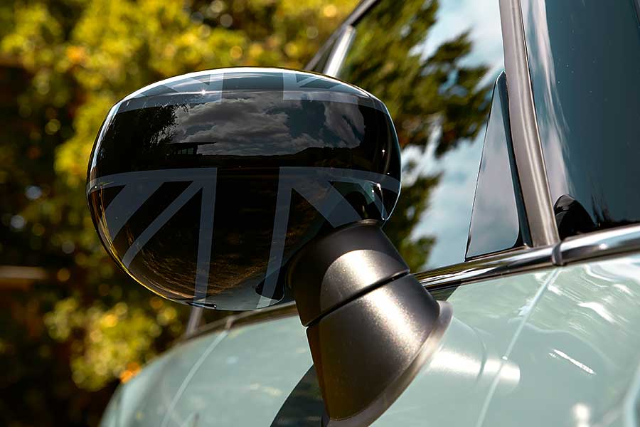 countryman-7 土裡土氣的鄉巴佬?人家Countryman早就晉身時尚科技新貴了!