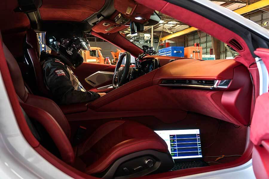 hennesseyc8-9 七年後新世代上陣,前人障礙輕鬆突破。