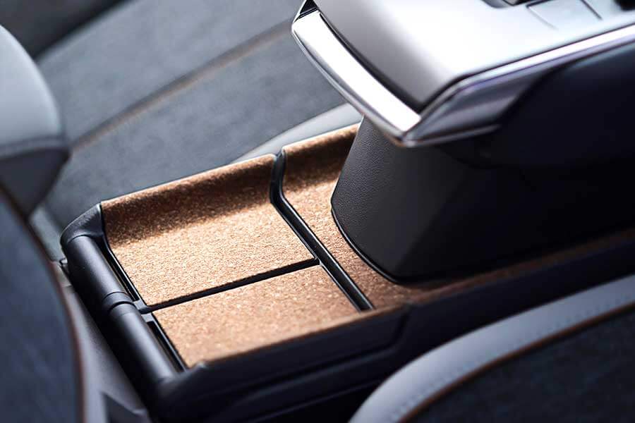 mx30-10 喜迎建廠百周年的Mazda,在去年底發表了首款純電動車MX-30,隨後在不久前的三月選擇在英國展開預售,兩個月後,正式宣布在歐洲全市場開賣啦!