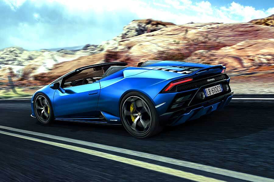 隔離解除，義大利蠻牛Lamborghini Huracan EVO RWD Spyder終於也能開心地大口呼吸新鮮空氣，用力地盡情奔跑。