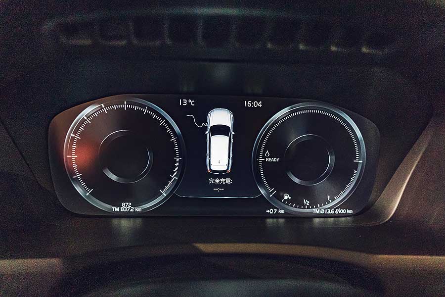 xc90t8-20 能文能武的Volvo XC90 T8雖不善於山道逞兇鬥狠,但惹上此物恐怕也難以討出魔掌。